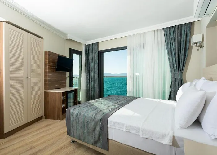 Otel Yalı Boutique 4*