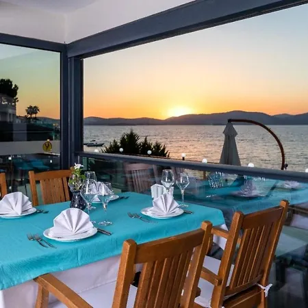 فندق Yali Boutique 4*