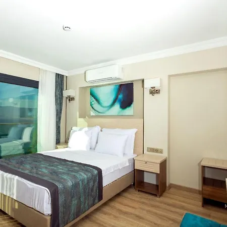 Hotel Yali Boutique 4*