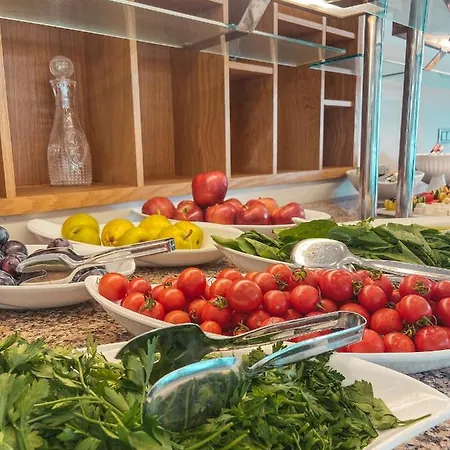 Hotel Yali Boutique 4*