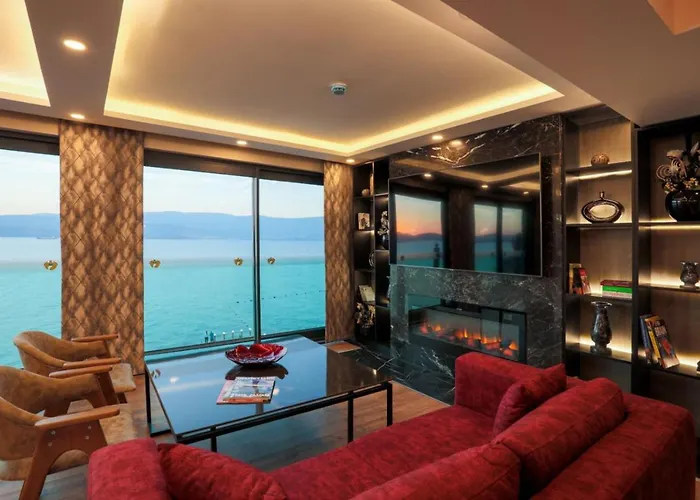 Hotel Yali Boutique 4*