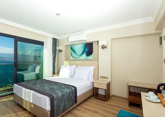 Hotel Yali Boutique 4*